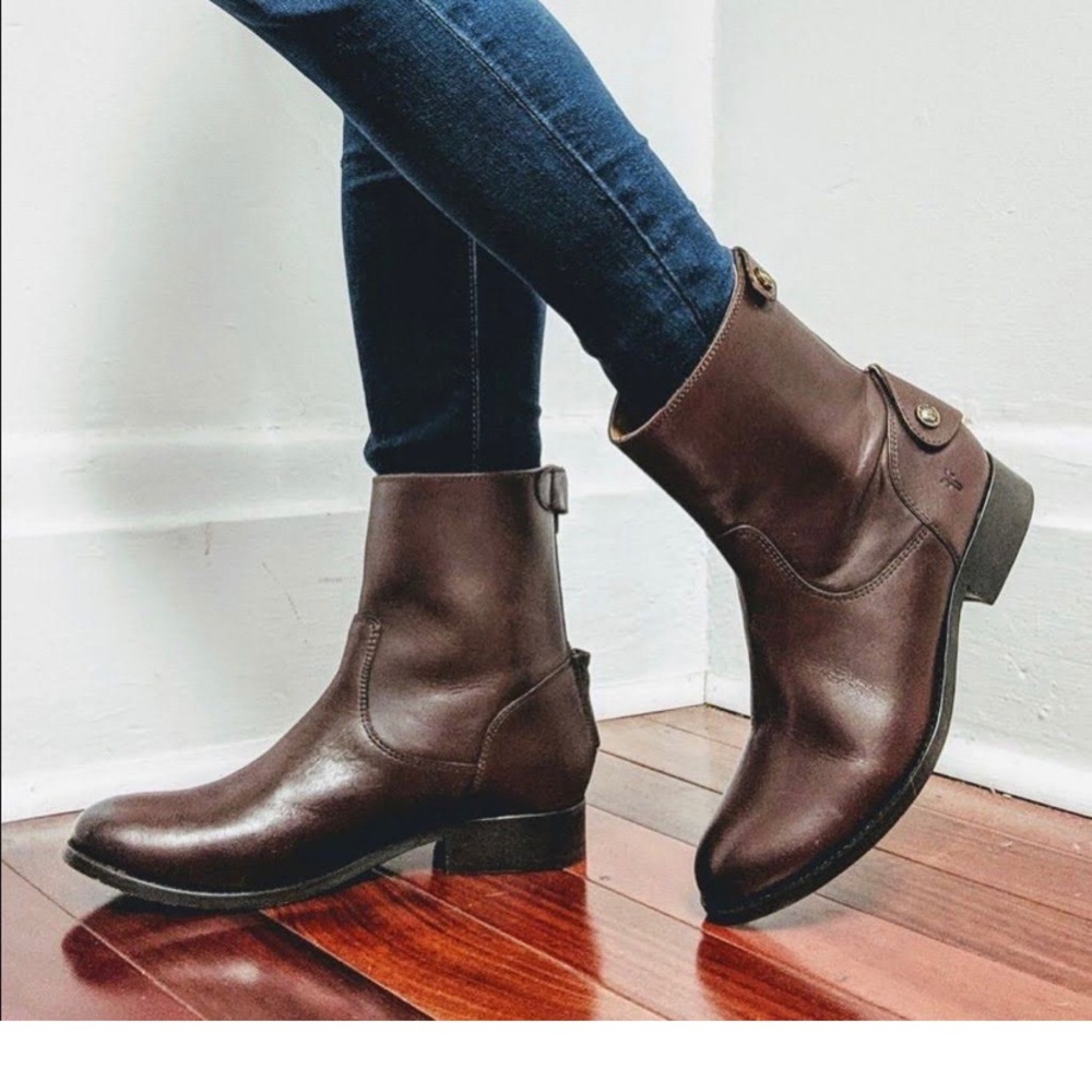 Frye Melissa Button and Zip Short Boot